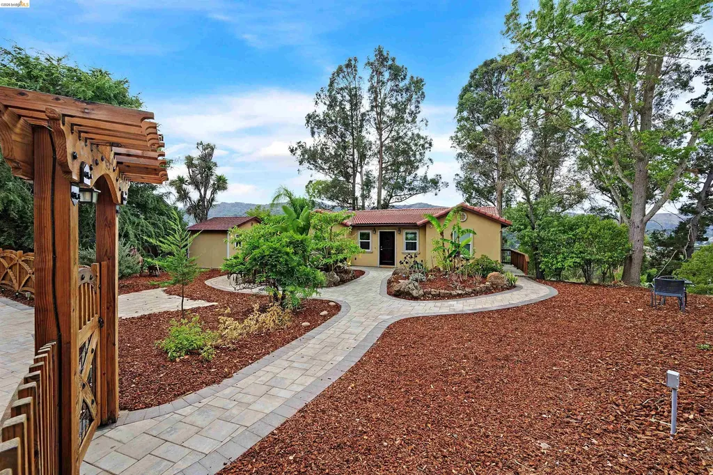 49 Christopher Court El Sobrante CA 94803