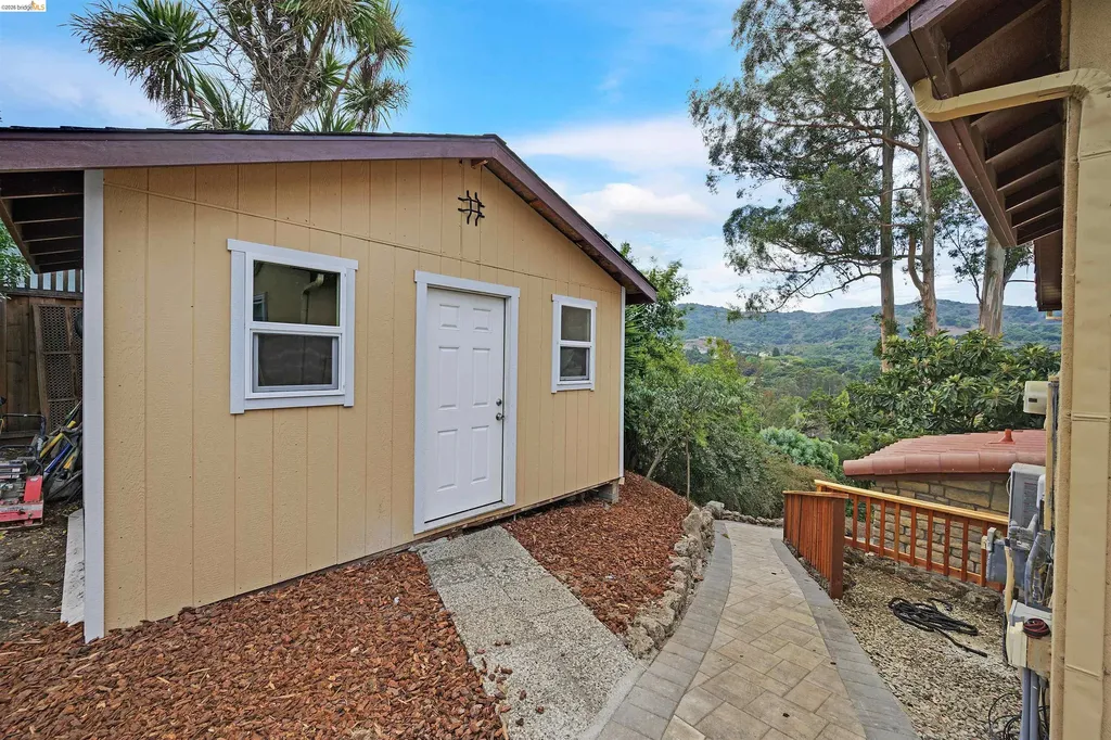 49 Christopher Court El Sobrante CA 94803