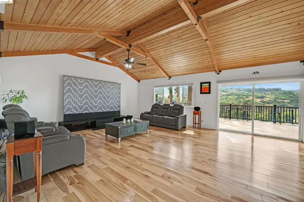 49 Christopher Court El Sobrante CA 94803