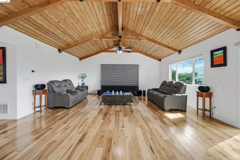 49 Christopher Court El Sobrante CA 94803