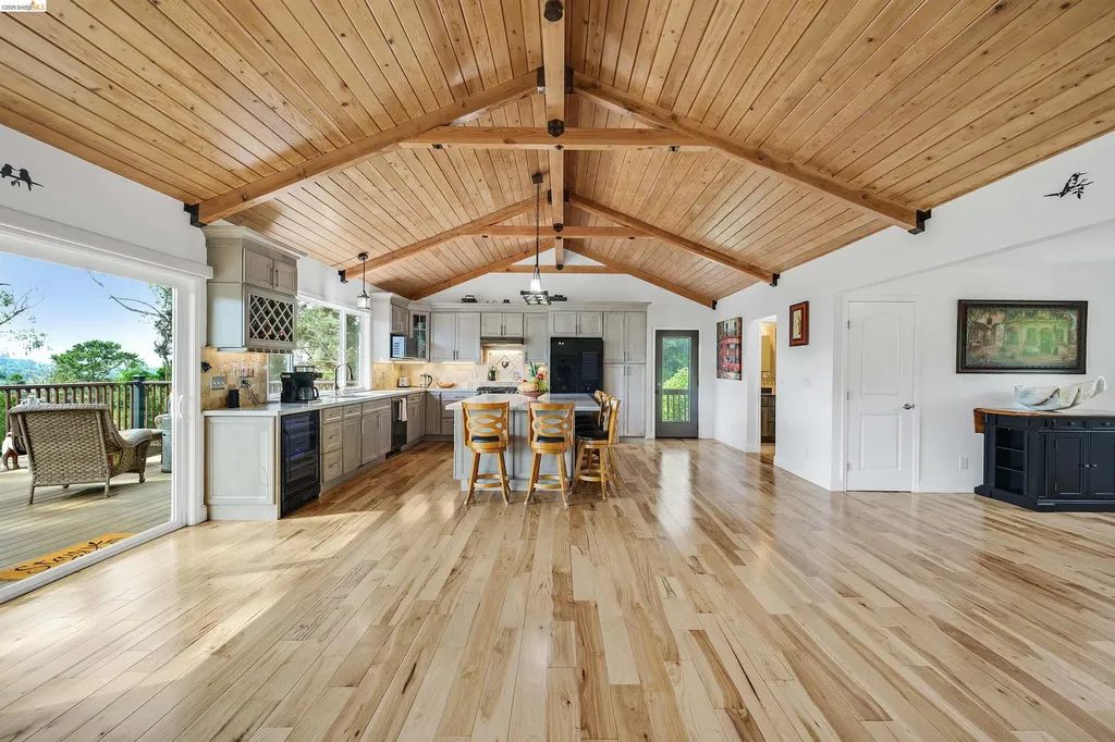 49 Christopher Court El Sobrante CA 94803