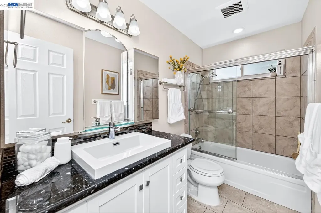 684 Emerald Street Livermore CA 94550