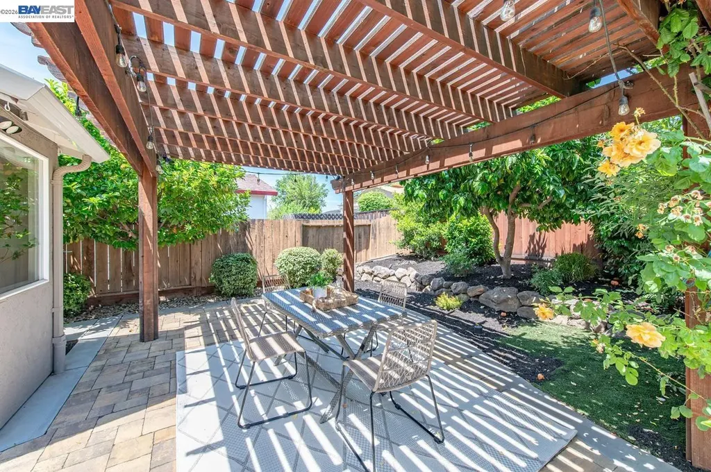 684 Emerald Street Livermore CA 94550