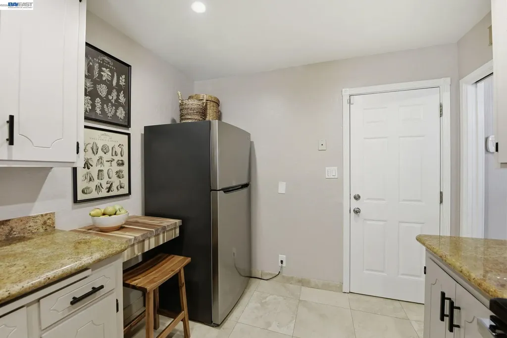 17356 Via Chiquita San Lorenzo CA 94580