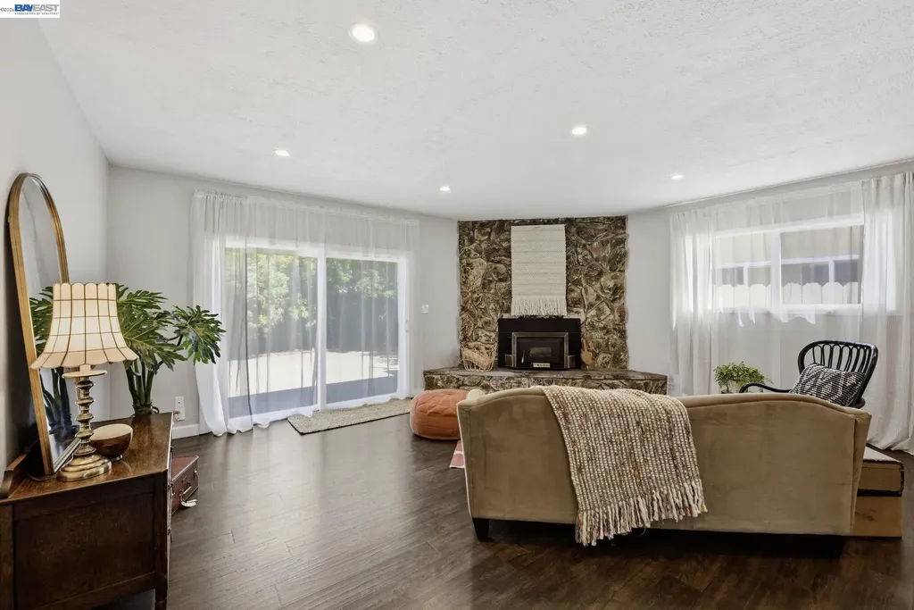 17356 Via Chiquita San Lorenzo CA 94580