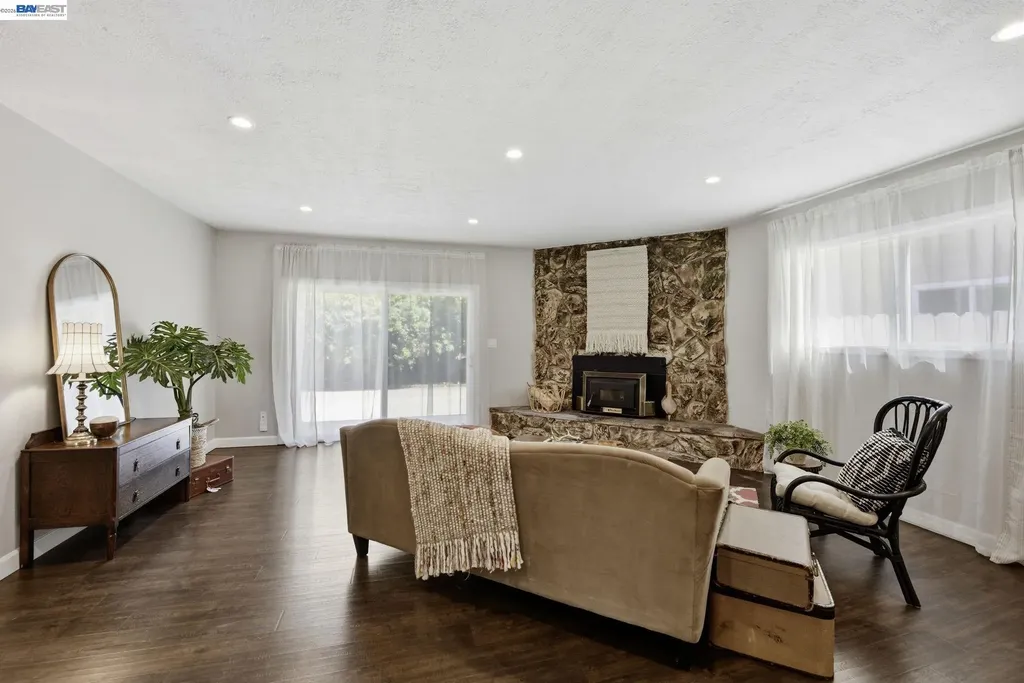 17356 Via Chiquita San Lorenzo CA 94580