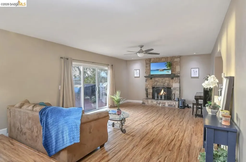 4930 Discovery Point Discovery Bay CA 94505