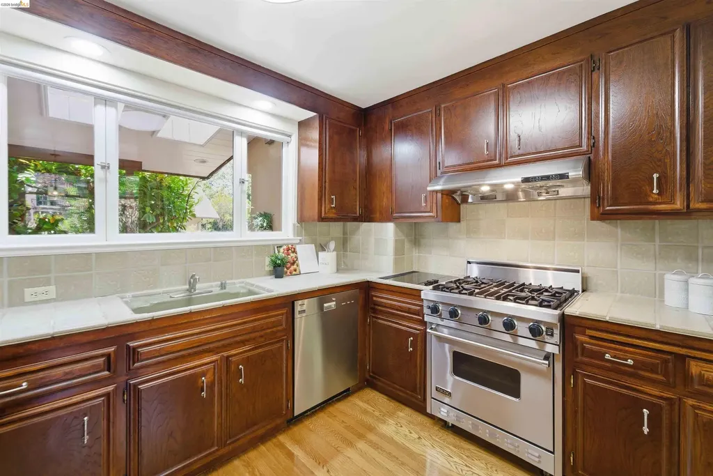 235 Highland Avenue Piedmont CA 94611