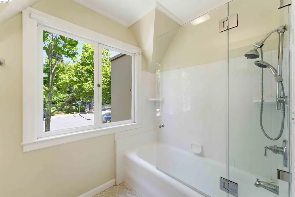 235 Highland Avenue Piedmont CA 94611