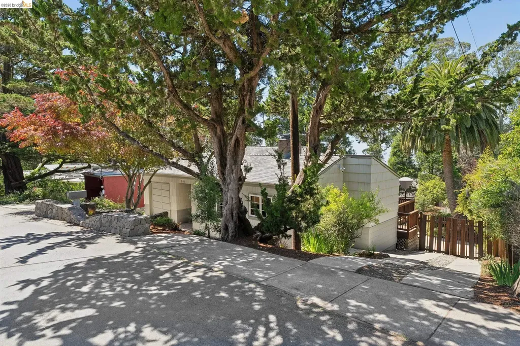 200 Fairlawn Drive Berkeley CA 94708