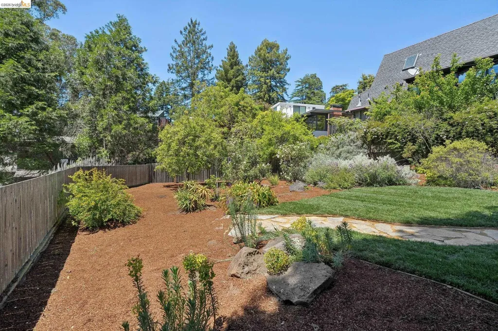200 Fairlawn Drive Berkeley CA 94708