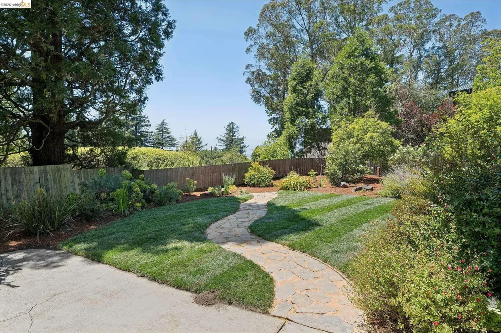 200 Fairlawn Drive Berkeley CA 94708