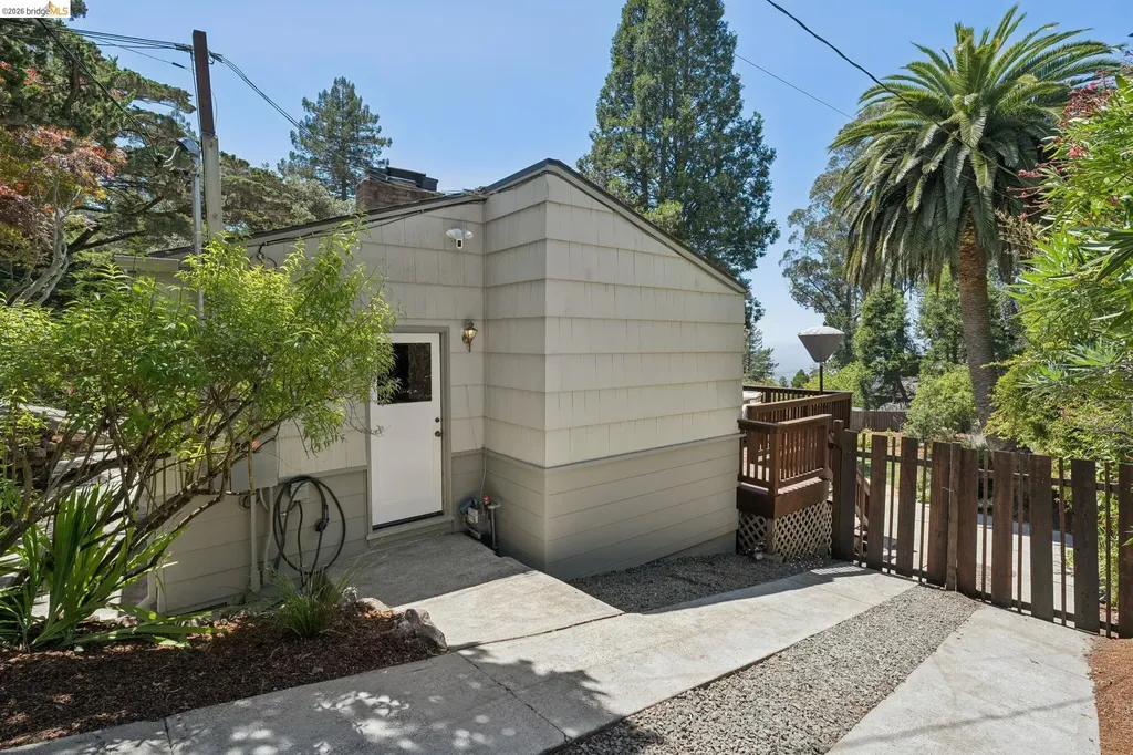 200 Fairlawn Drive Berkeley CA 94708