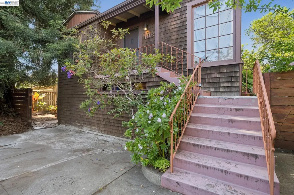 4987 Shafter Avenue Oakland CA 94609