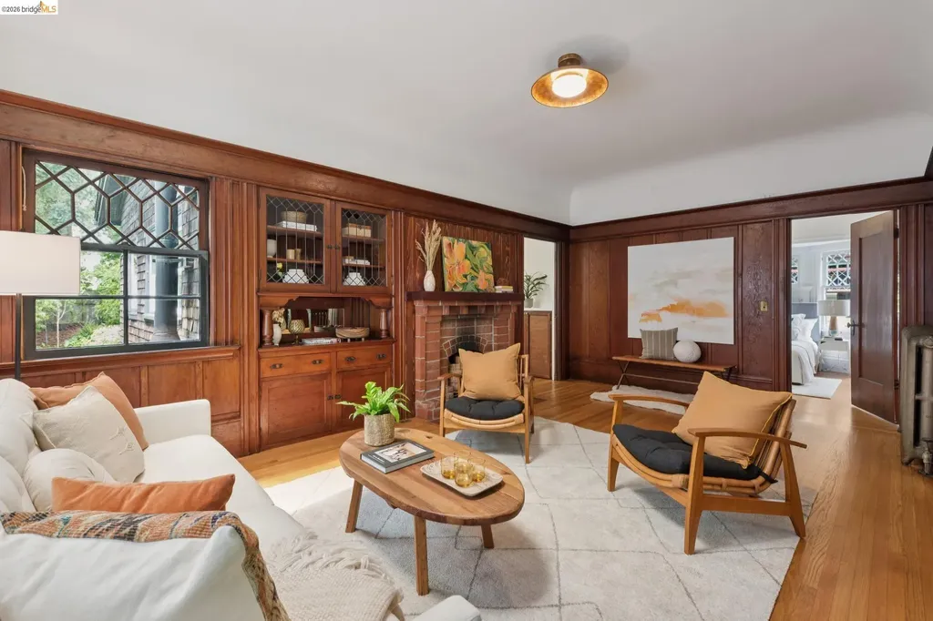 2121 Carleton Street Berkeley CA 94704