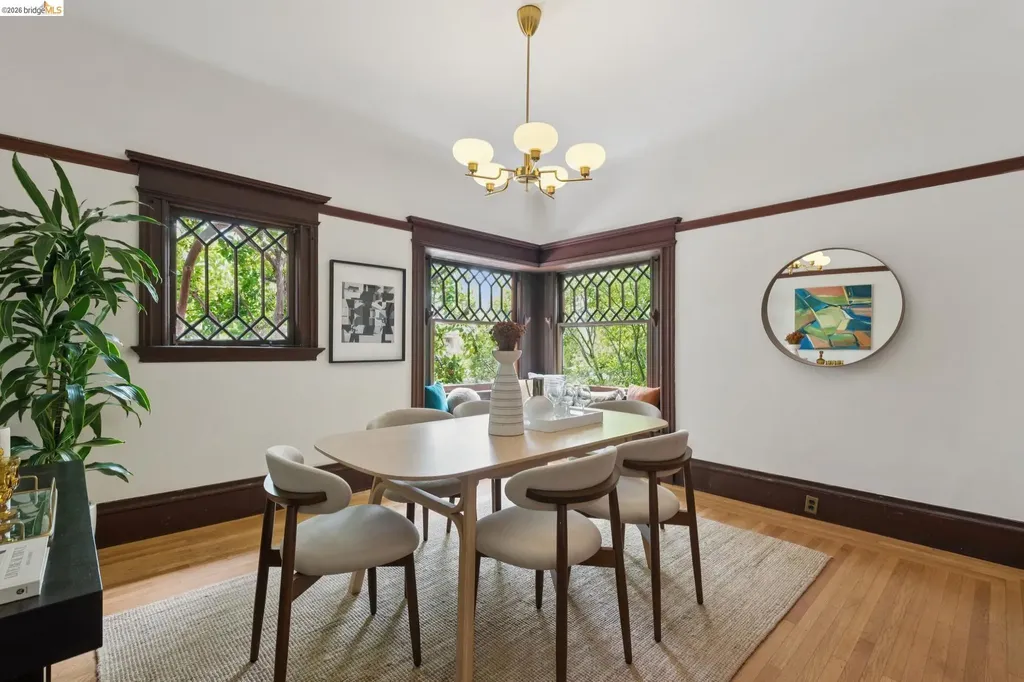 2121 Carleton Street Berkeley CA 94704