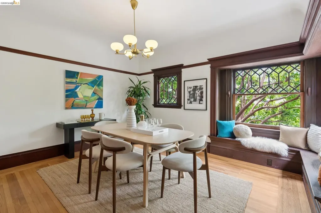 2121 Carleton Street Berkeley CA 94704