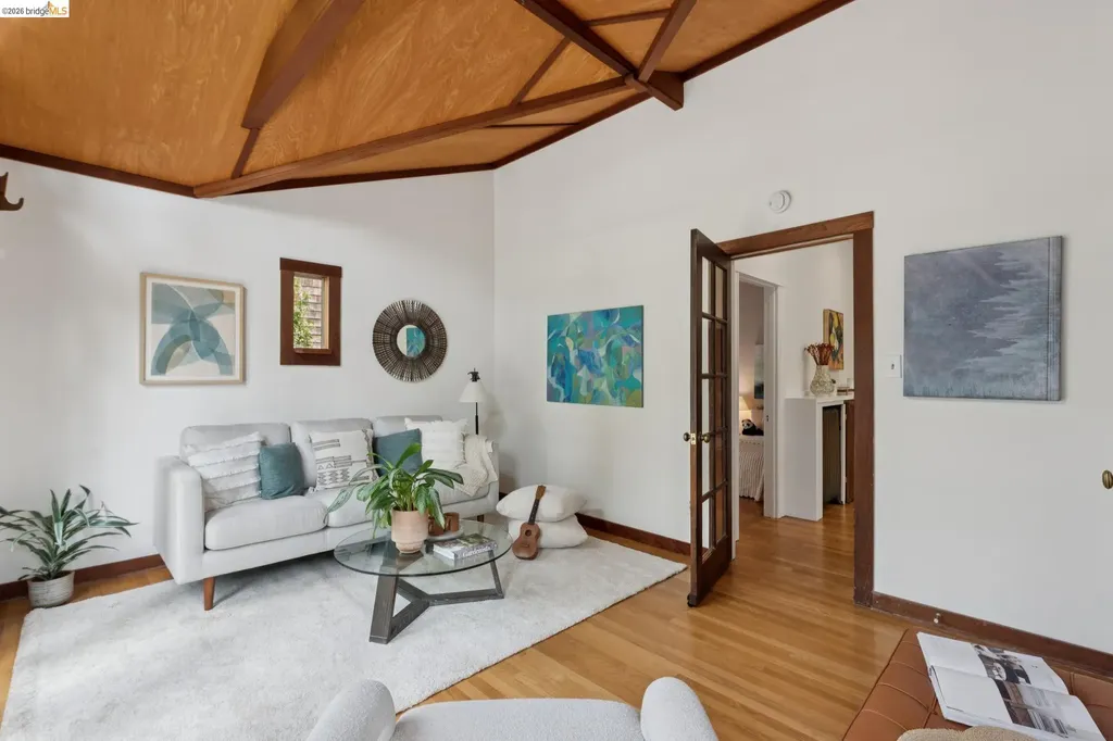 2121 Carleton Street Berkeley CA 94704