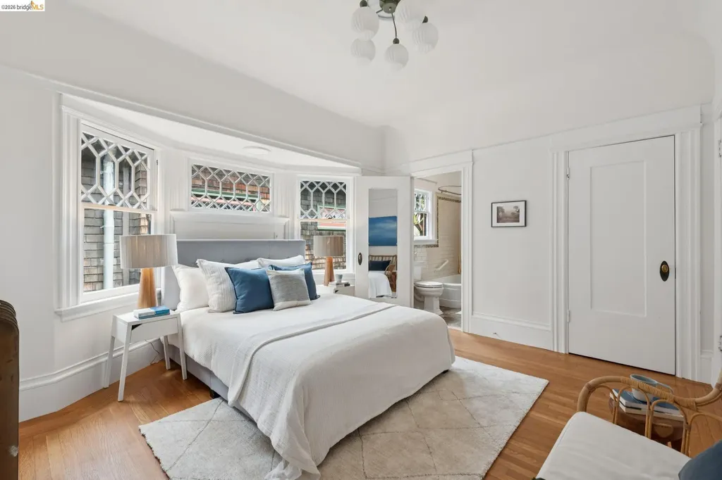 2121 Carleton Street Berkeley CA 94704