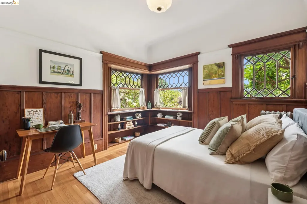 2121 Carleton Street Berkeley CA 94704