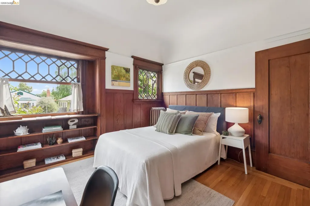 2121 Carleton Street Berkeley CA 94704