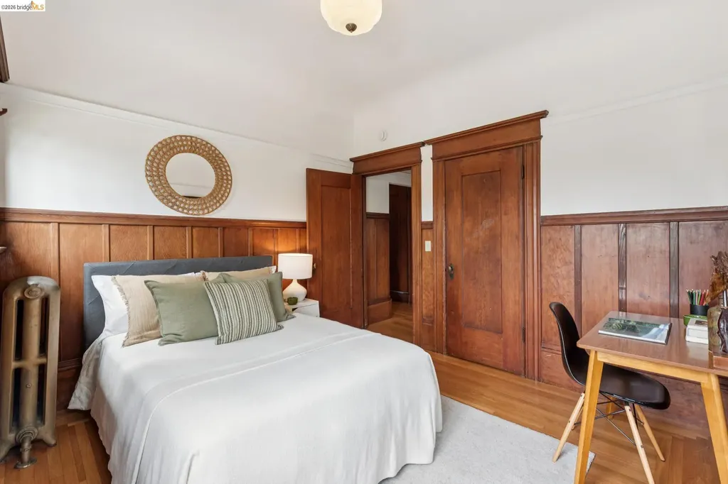 2121 Carleton Street Berkeley CA 94704