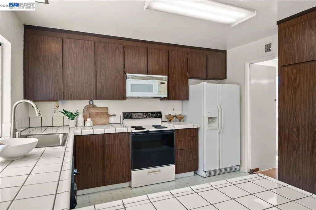 3330 Kemper Road Fremont CA 94536