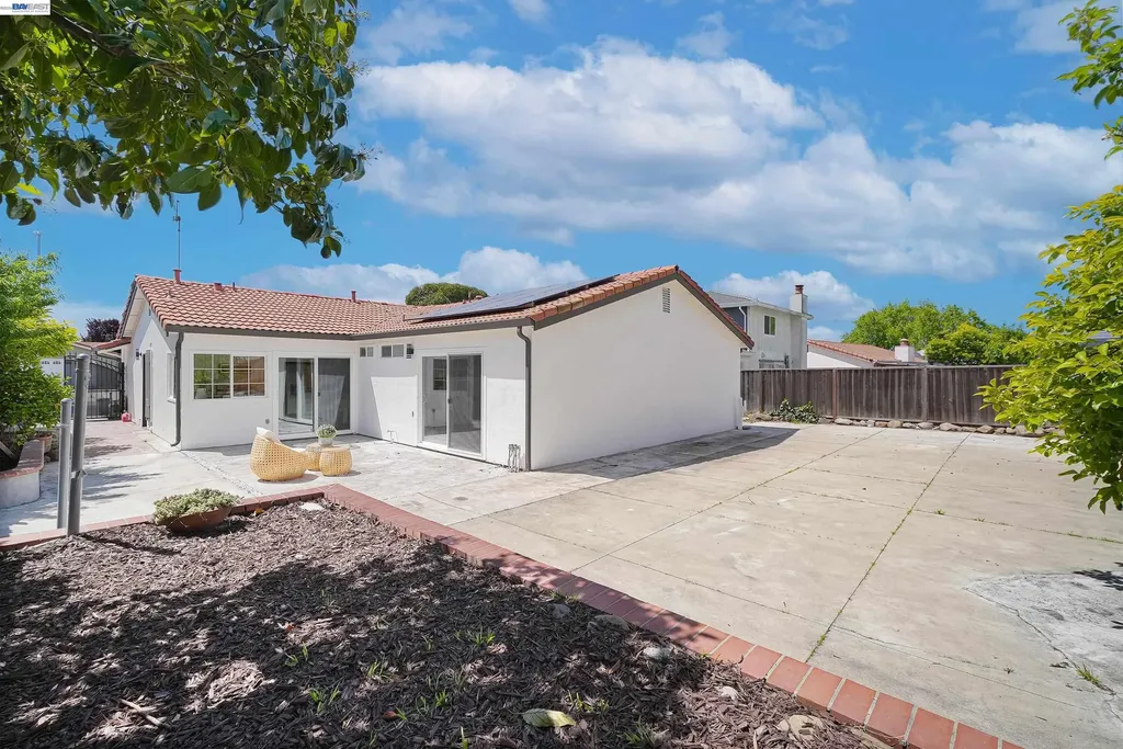 32419 Woodland Drive Union City CA 94587