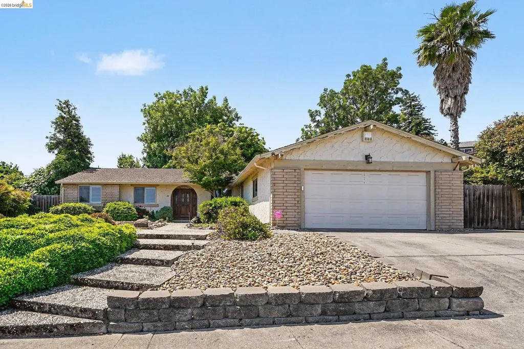 325 Hillsdale Drive Pittsburg CA 94565
