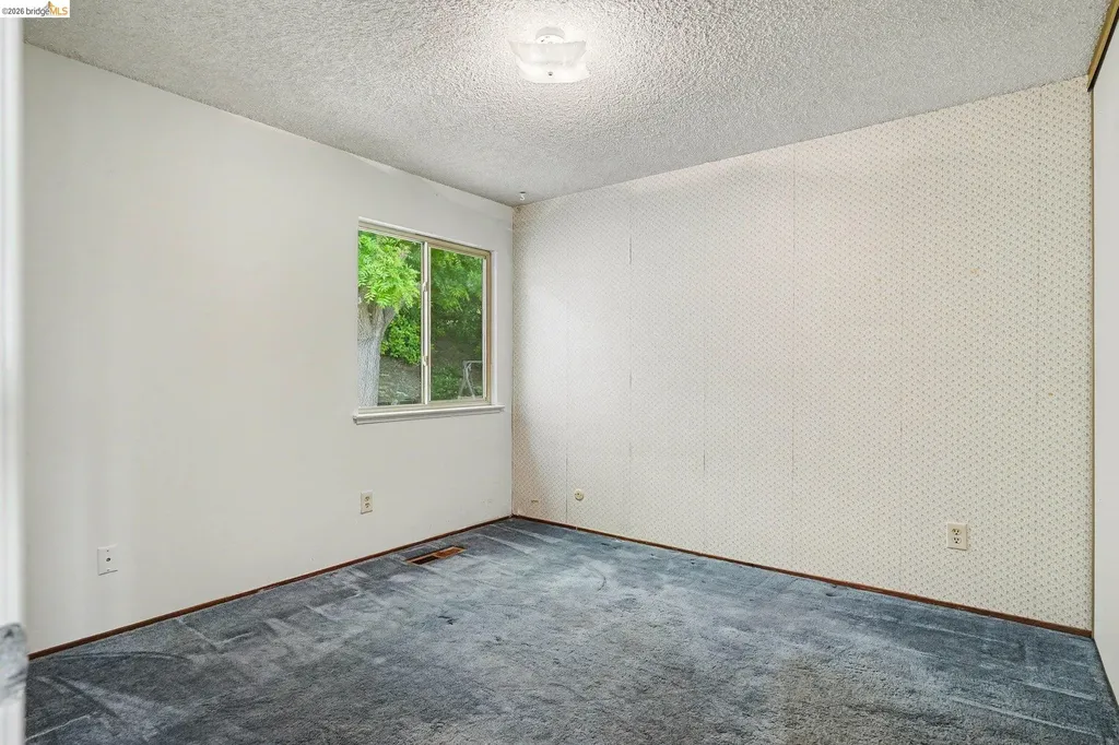 325 Hillsdale Drive Pittsburg CA 94565