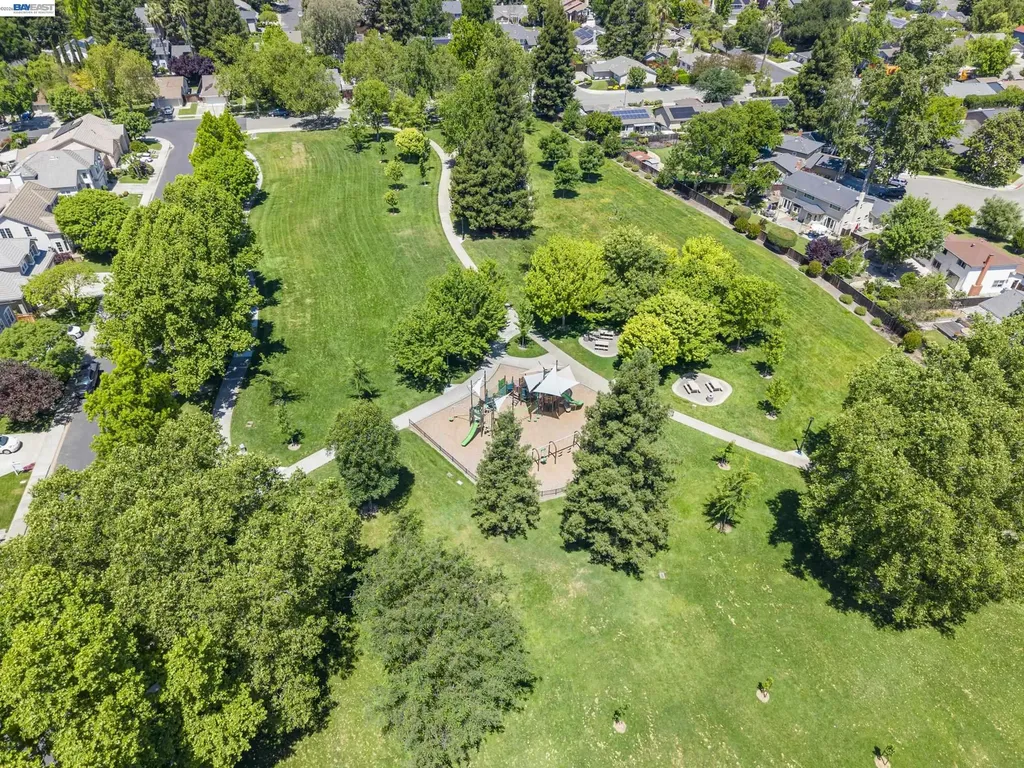 5556 Paseo Navarro Pleasanton CA 94566