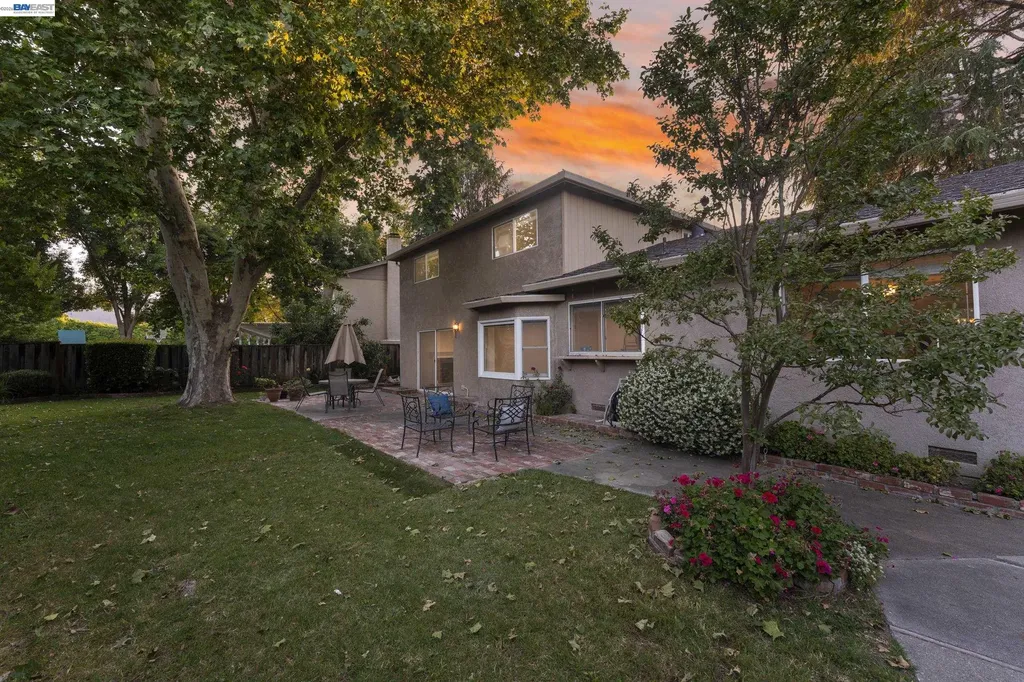 5556 Paseo Navarro Pleasanton CA 94566