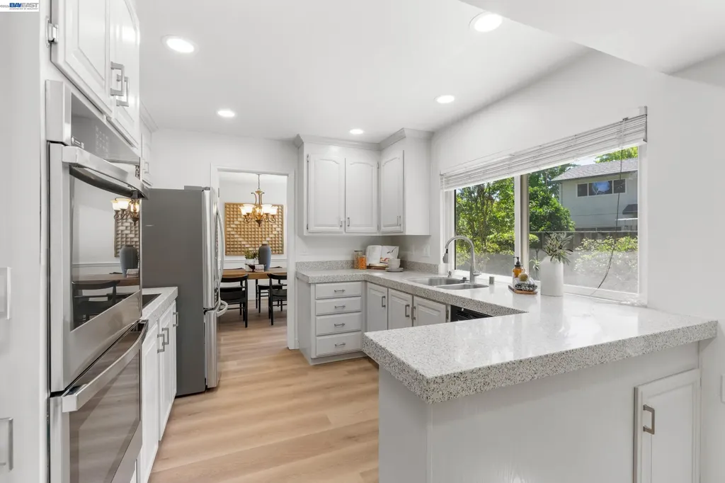 5556 Paseo Navarro Pleasanton CA 94566