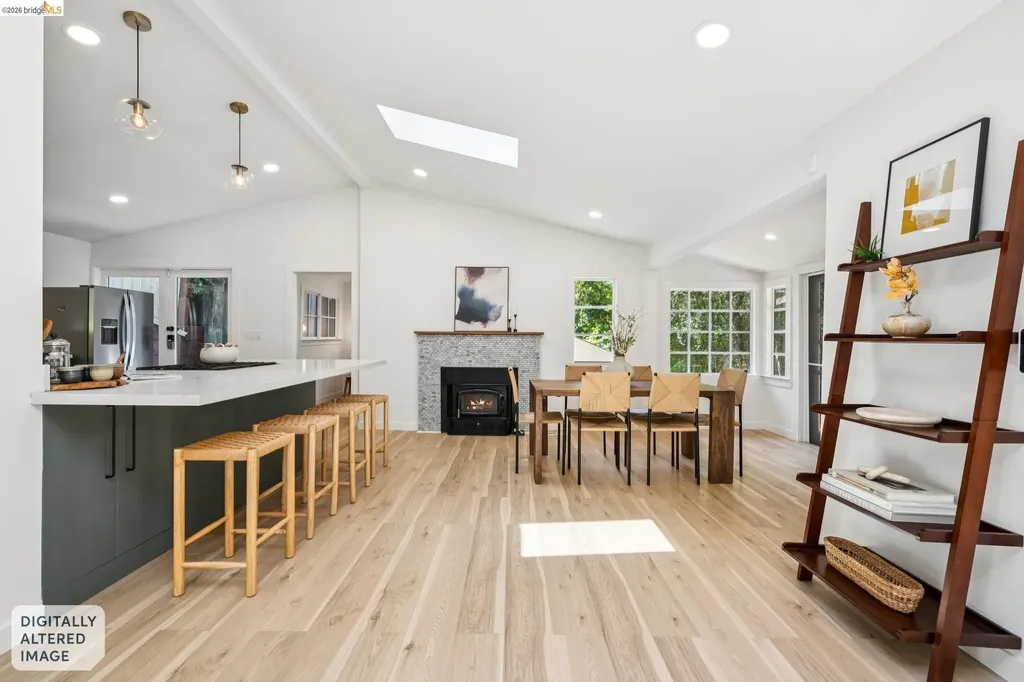 6400 Pinehaven Road Oakland CA 94611