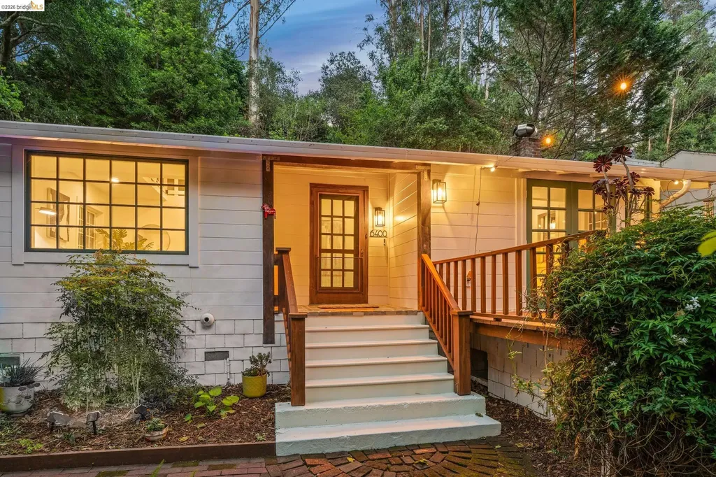 6400 Pinehaven Road Oakland CA 94611