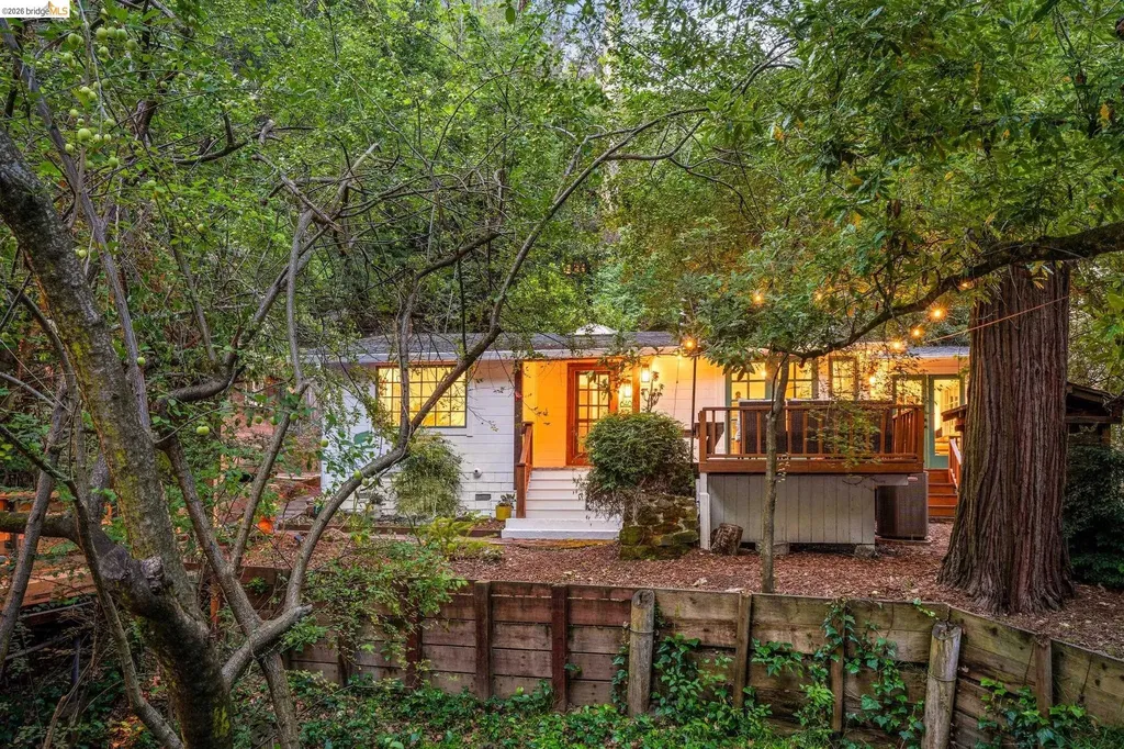 6400 Pinehaven Road Oakland CA 94611