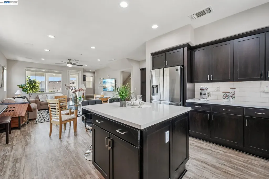 8550 Boardwalk Way Newark CA 94560