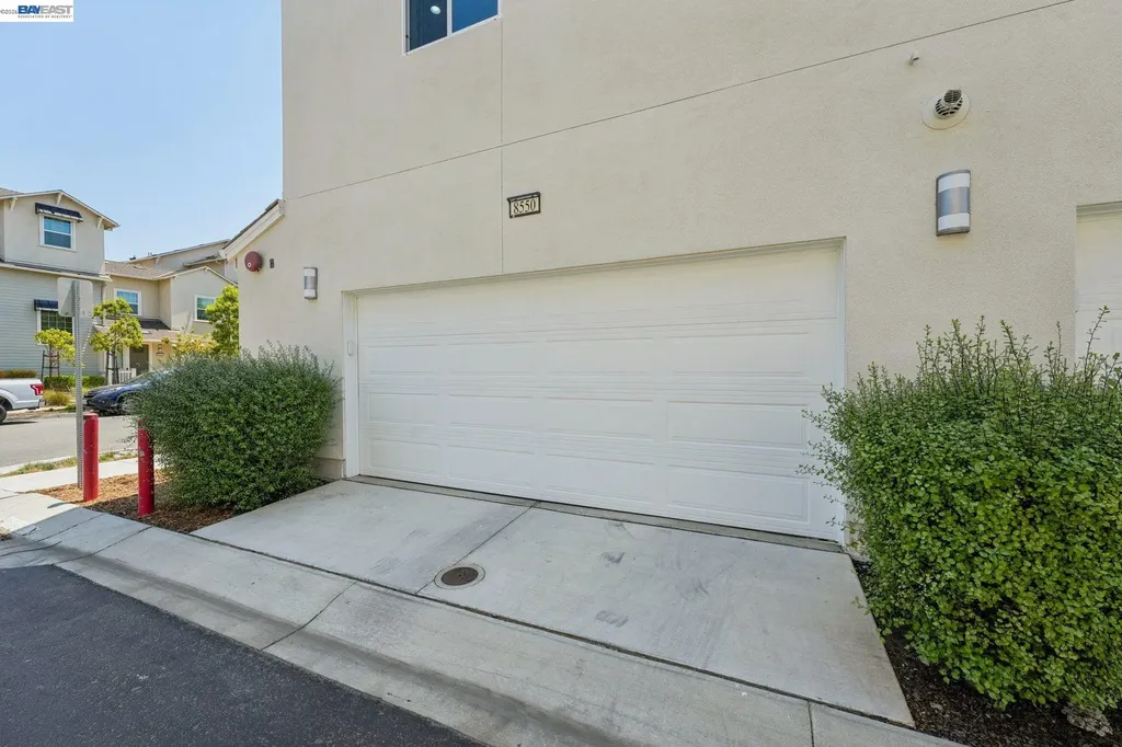 8550 Boardwalk Way Newark CA 94560