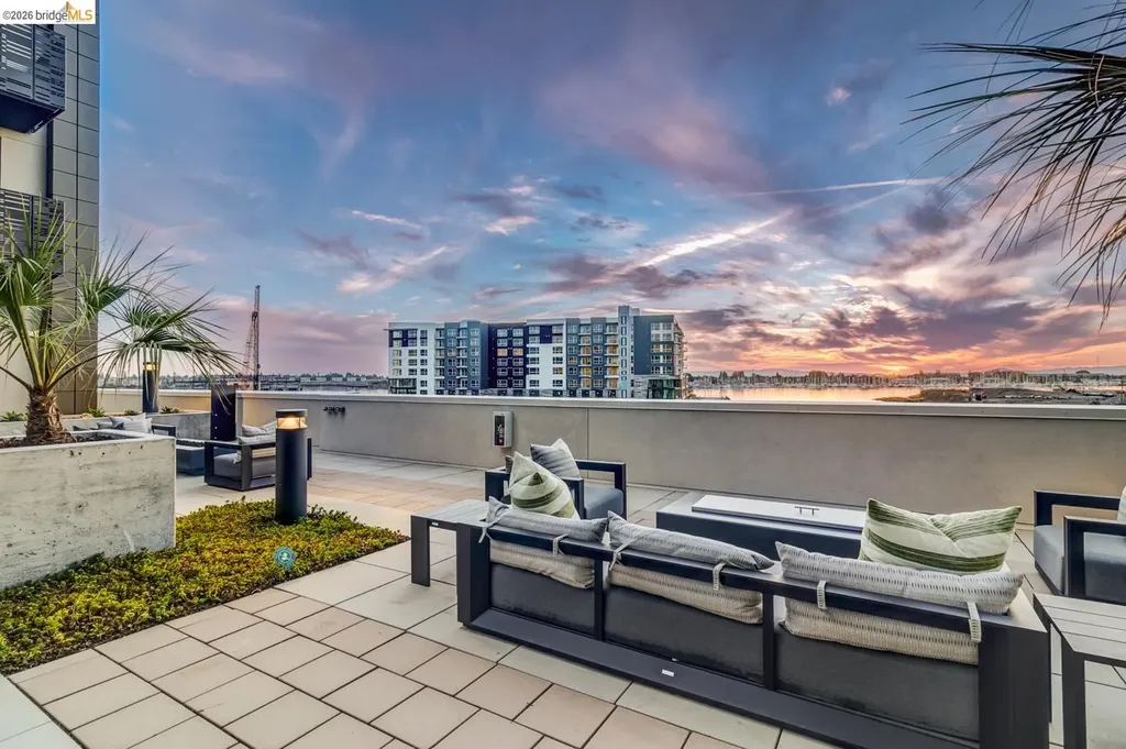 260 Brooklyn Basin Way Oakland CA 94606
