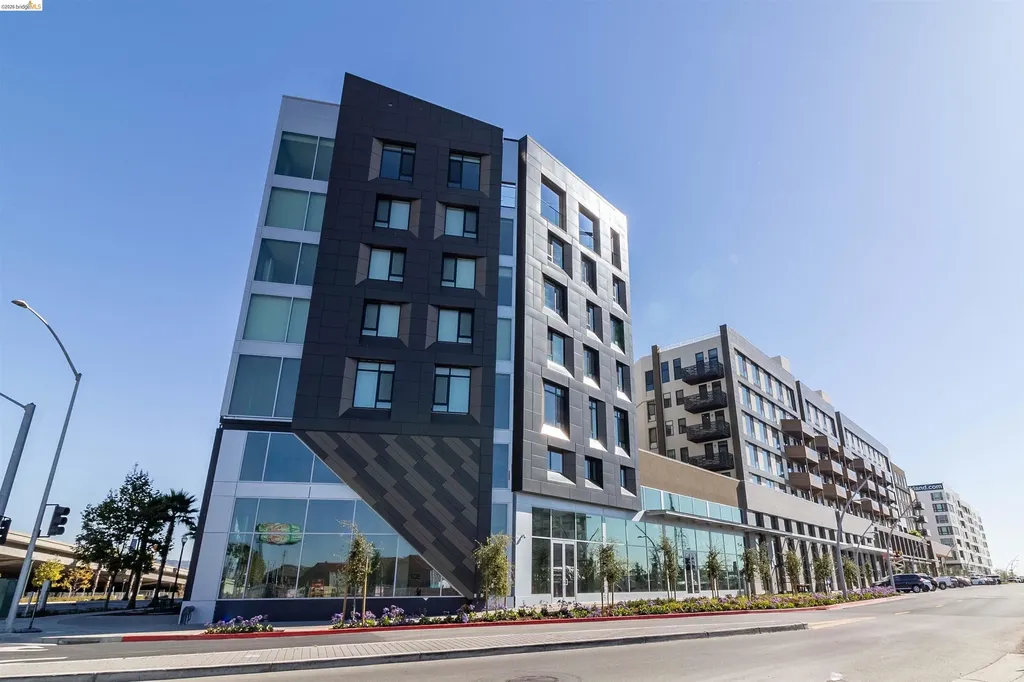 260 Brooklyn Basin Way Oakland CA 94606