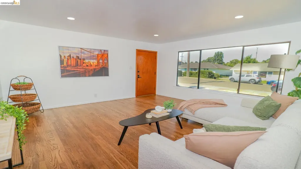 914 Pine Street Vallejo CA 94590
