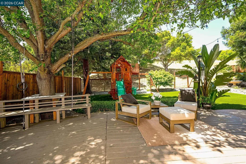 8254 Creekside Drive Dublin CA 94568