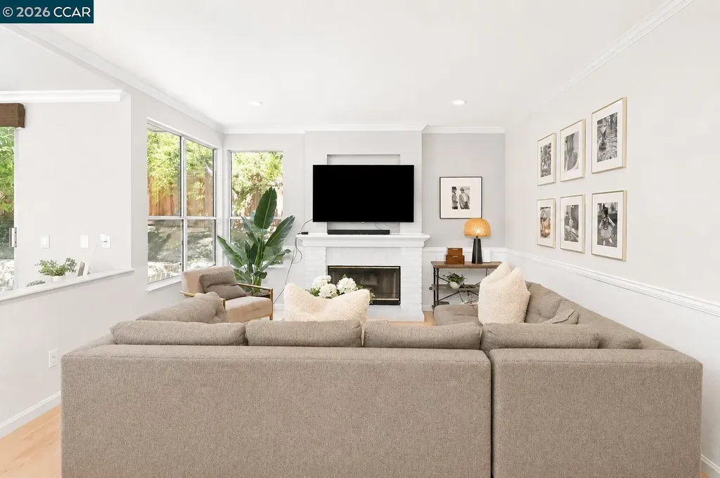 8254 Creekside Drive Dublin CA 94568