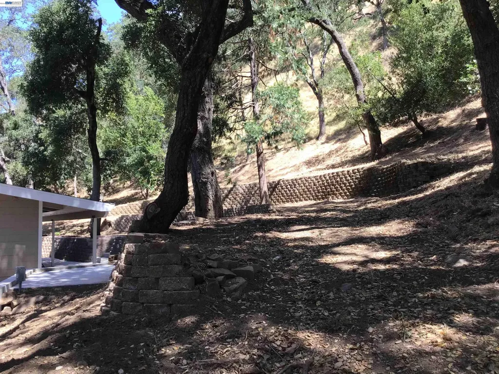 1929 Kilkare Road Sunol CA 94586