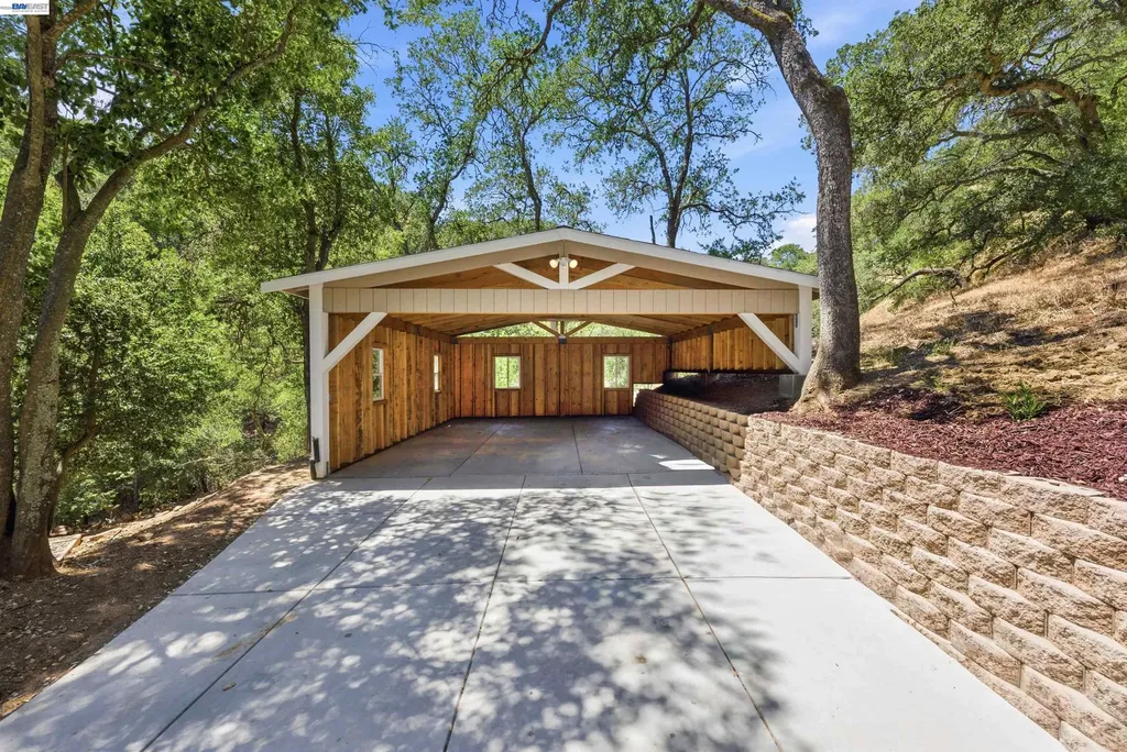 1929 Kilkare Road Sunol CA 94586