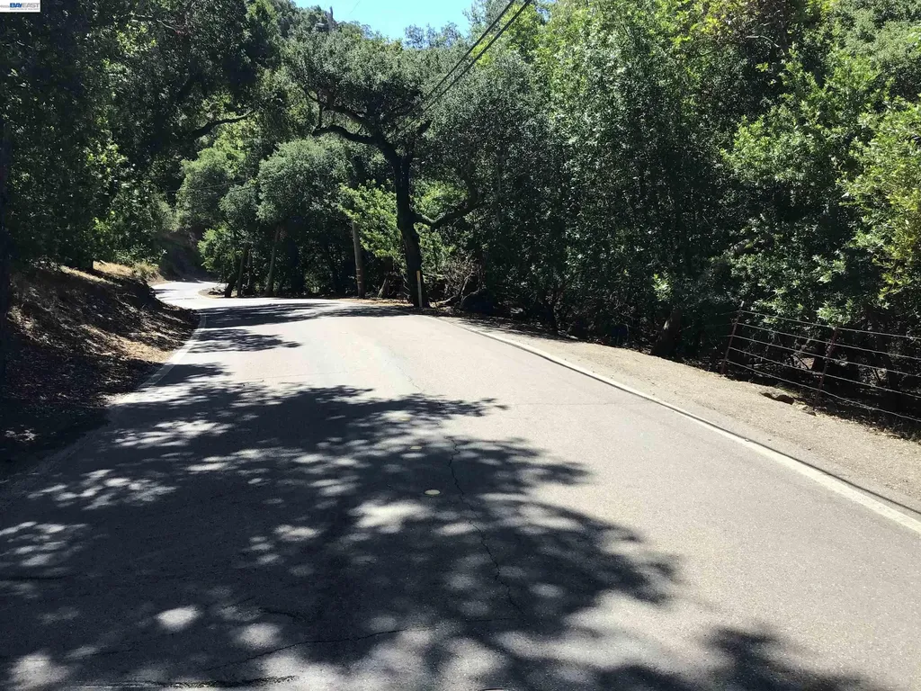 1929 Kilkare Road Sunol CA 94586