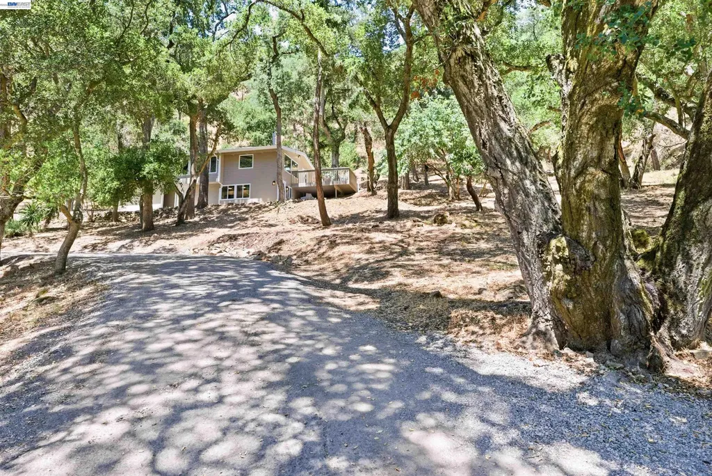 1929 Kilkare Road Sunol CA 94586