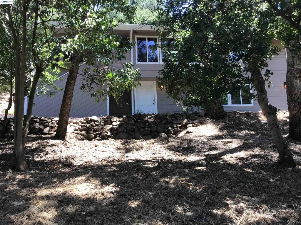 1929 Kilkare Road Sunol CA 94586