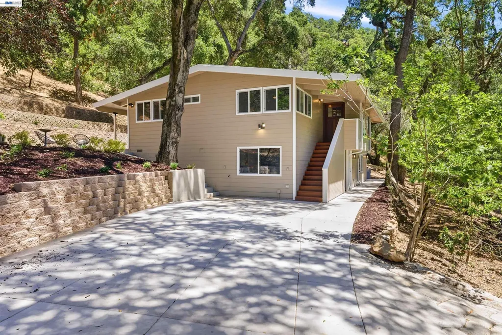 1929 Kilkare Road Sunol CA 94586