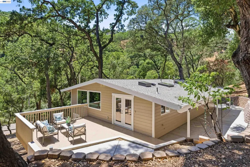 1929 Kilkare Road Sunol CA 94586